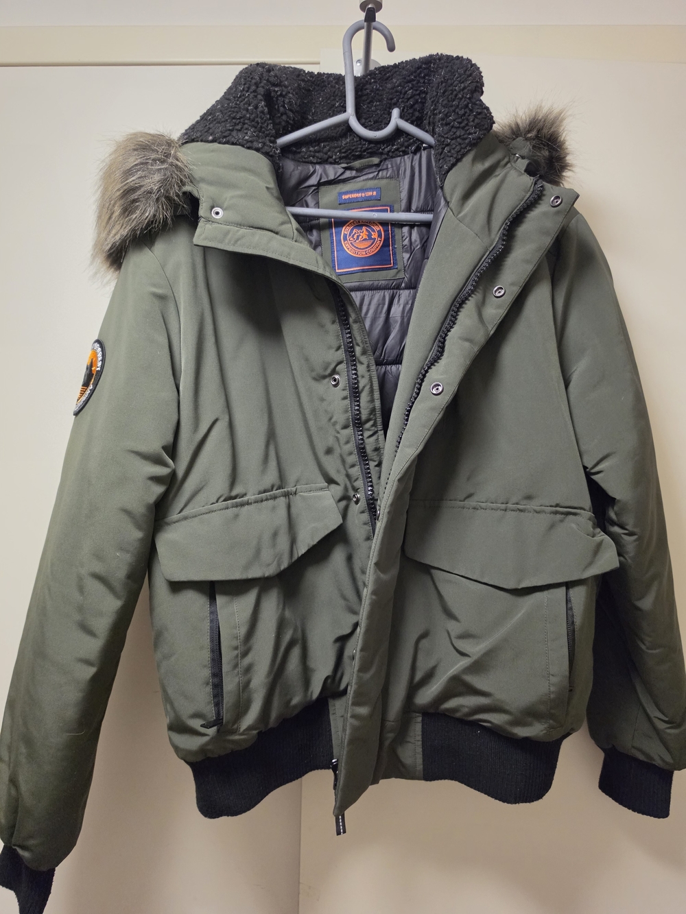 Olive Green Men's Parka Jacket with Faux-Fur Hood